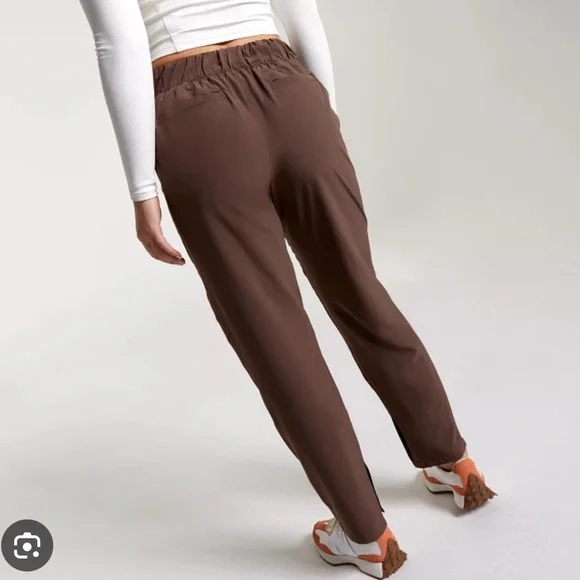 CALIA by Carrie Underwood Chocolate Brown Truelight Straight Leg Pant - Picture 3 of 4